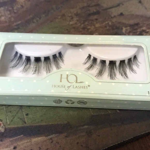 House of Lashes Other - House of Lashes - Siren Mini false eyelashes House of Lashes Other - House of Lashes - Siren Mini false eyelashes